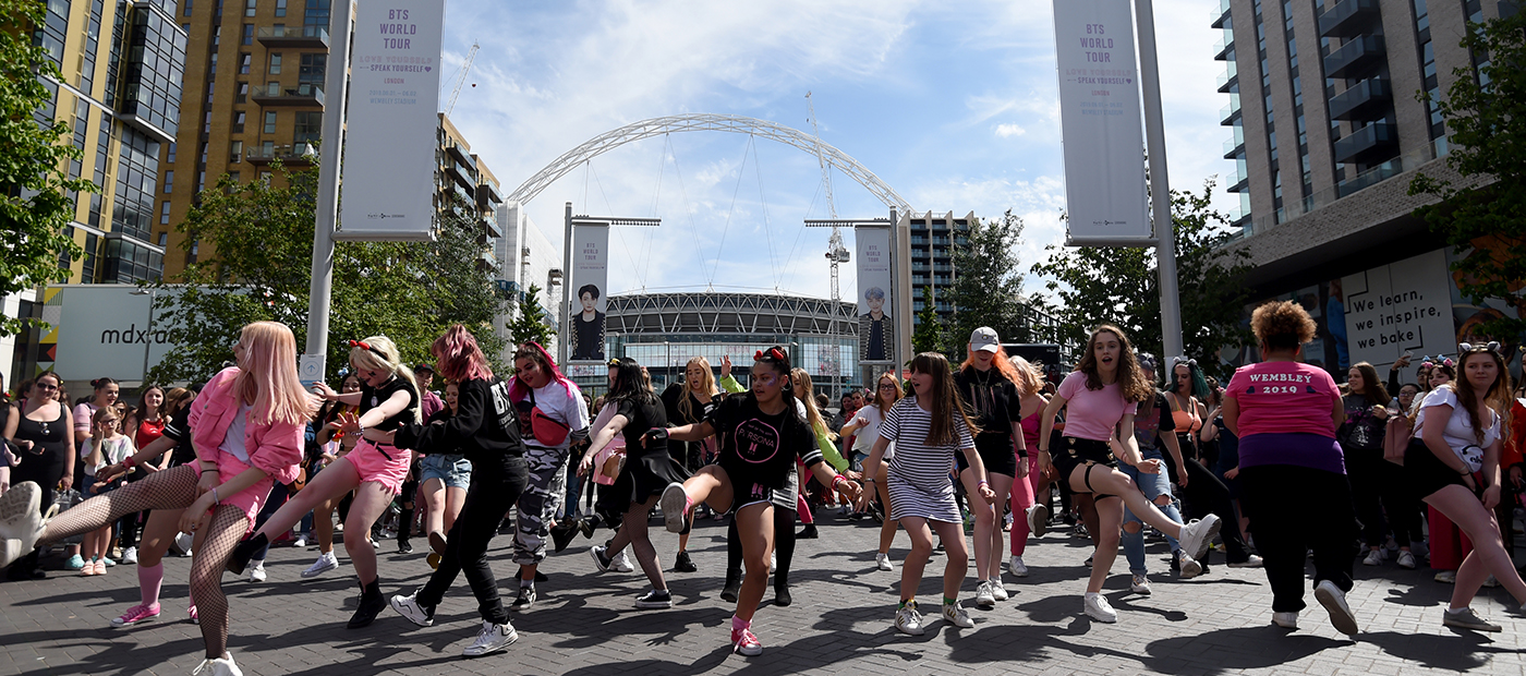 Wembley Stadium commits to BSL Interpretation of all concerts Wembley